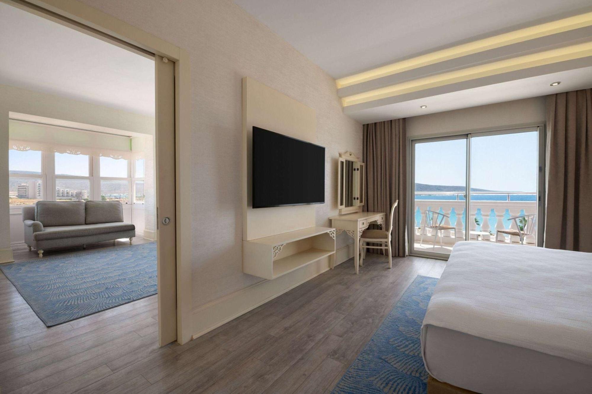 Dolce By Wyndham Cesme Alacati Exterior photo