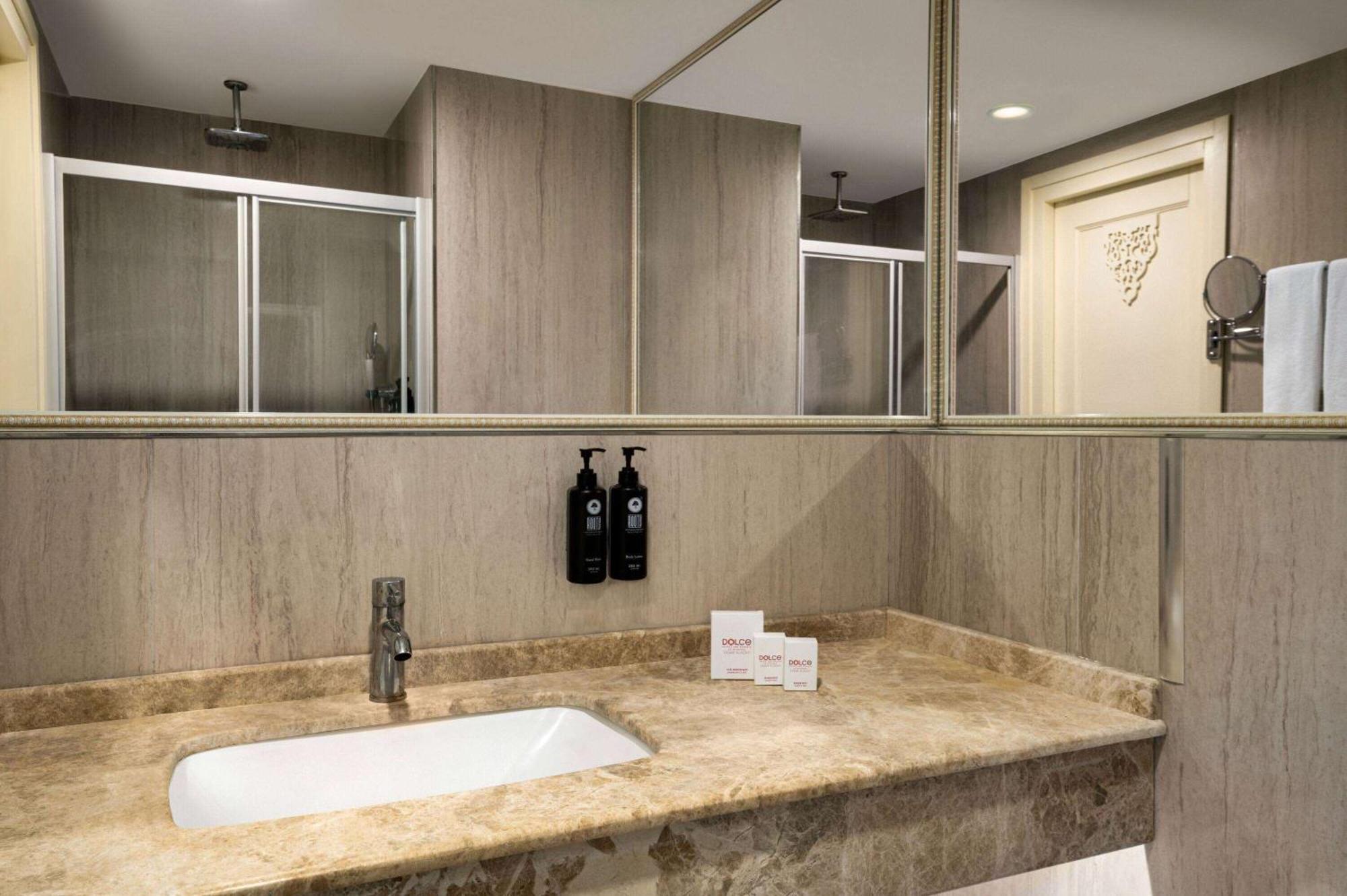 Dolce By Wyndham Cesme Alacati Exterior photo
