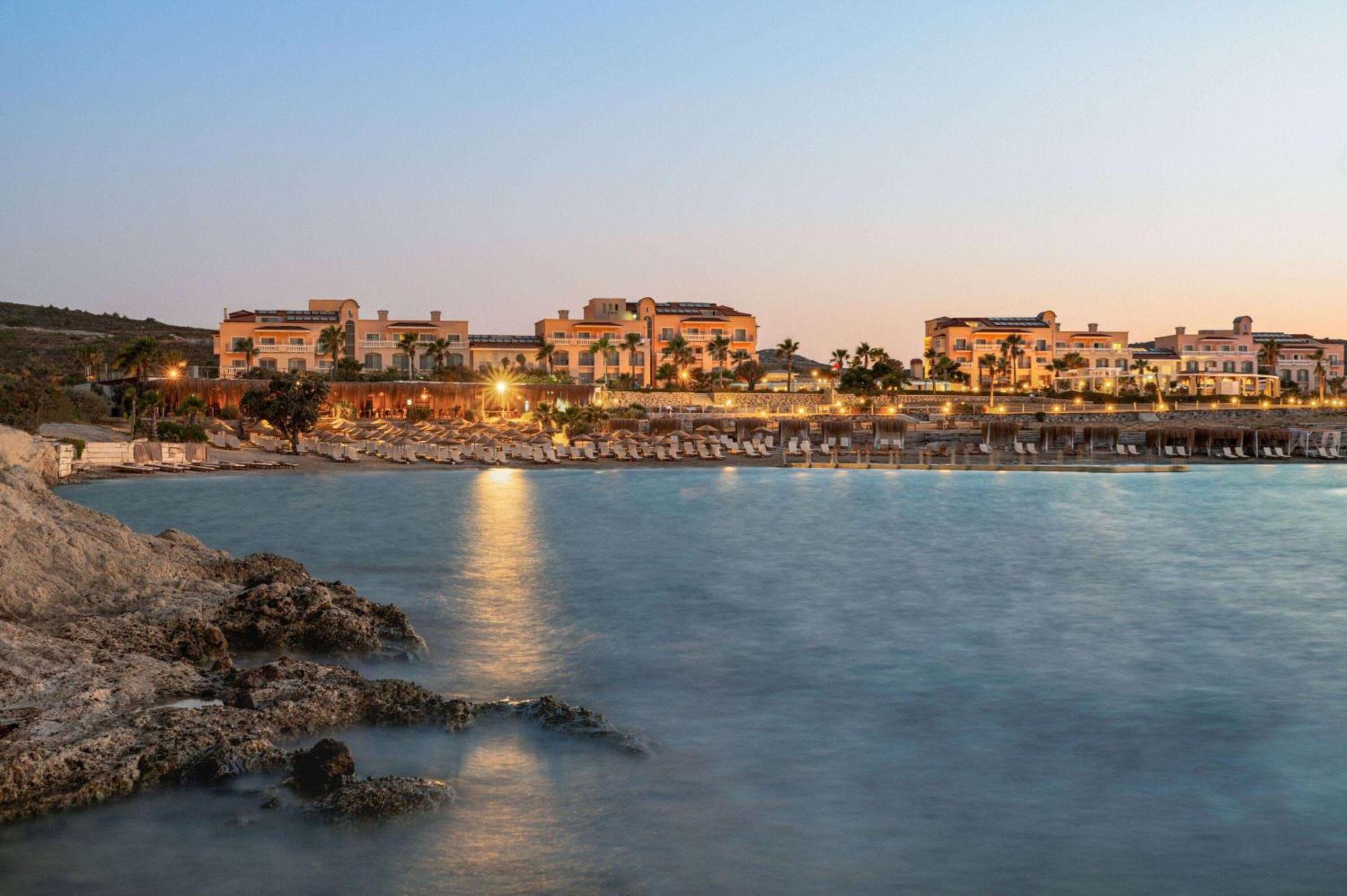 Dolce By Wyndham Cesme Alacati Exterior photo